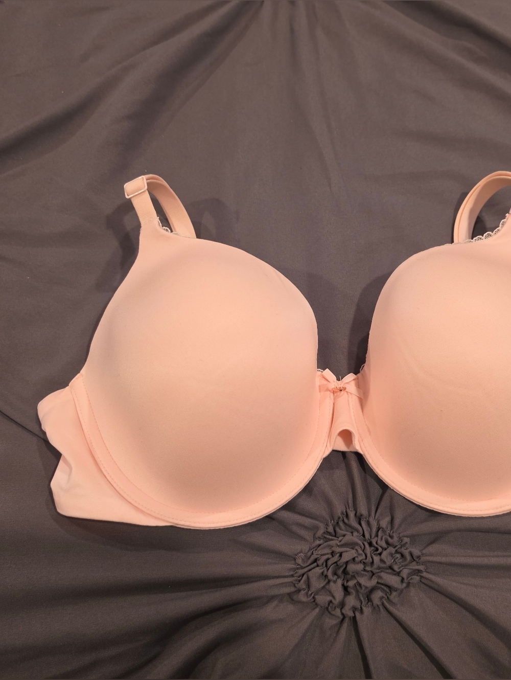 Victoria's Secret Pale Pink Smooth T-Shirt Bra